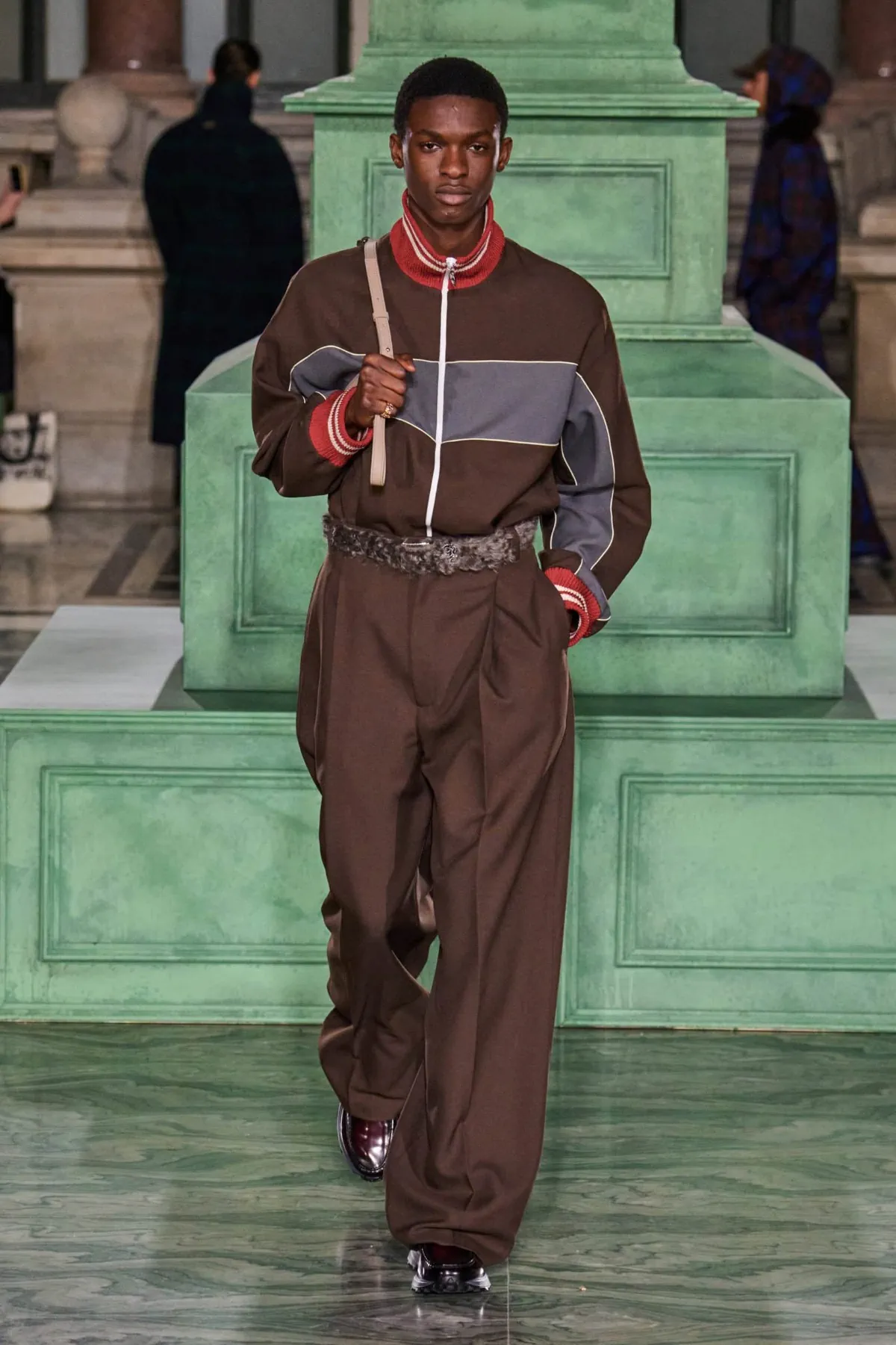 Pour l'automne 2025, KENT&CURWEN s'aventure au pays imaginaire