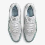 La quête ultime commence pour la Tomb Raider Air Max 1 Low Poly de Nike