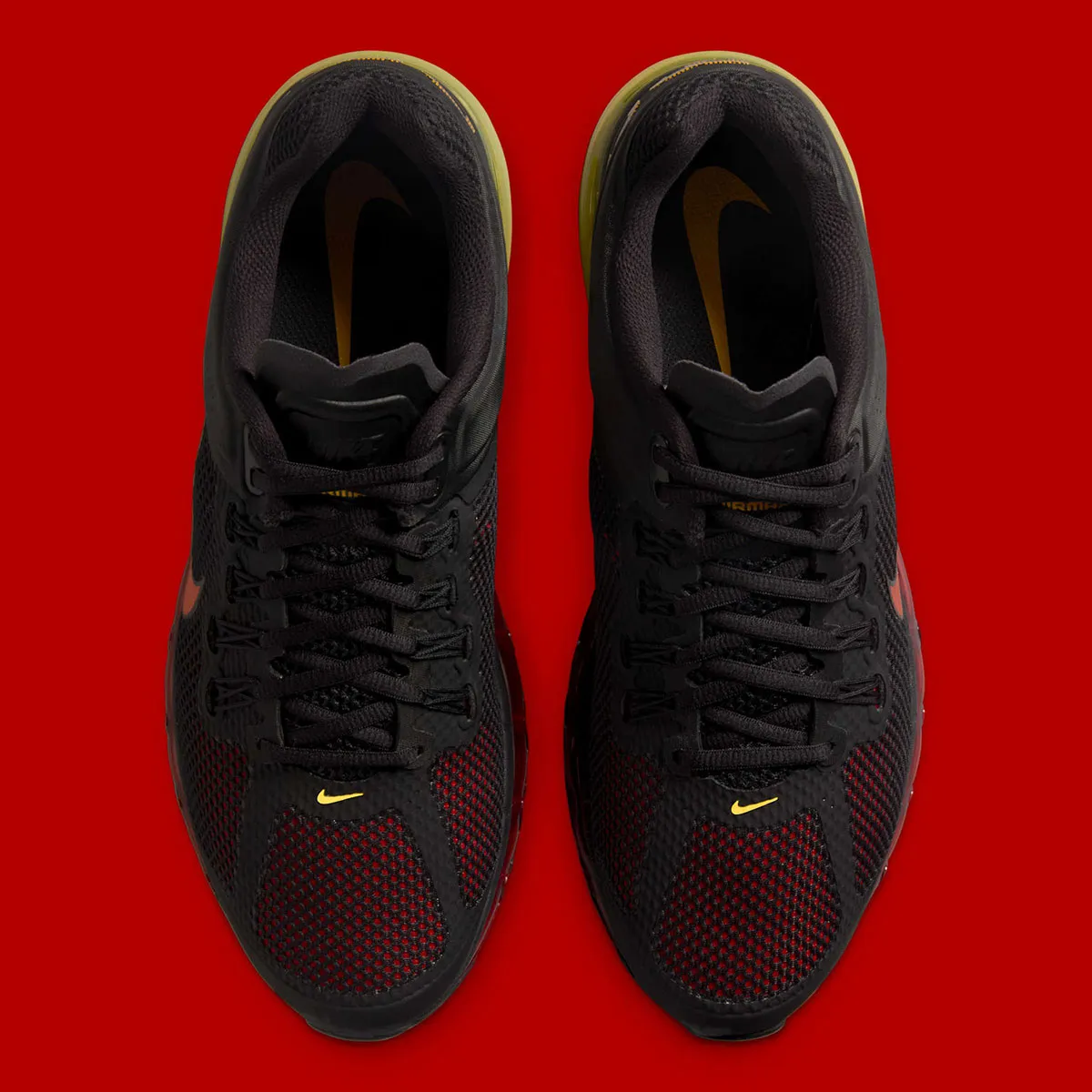 La Nike Air Max 2013 « Black/University Red » est désormais disponible !