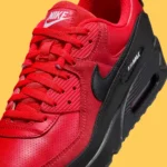 La Nike Air Max 90 Racing « Red/Black » s'inspire des sports mécaniques