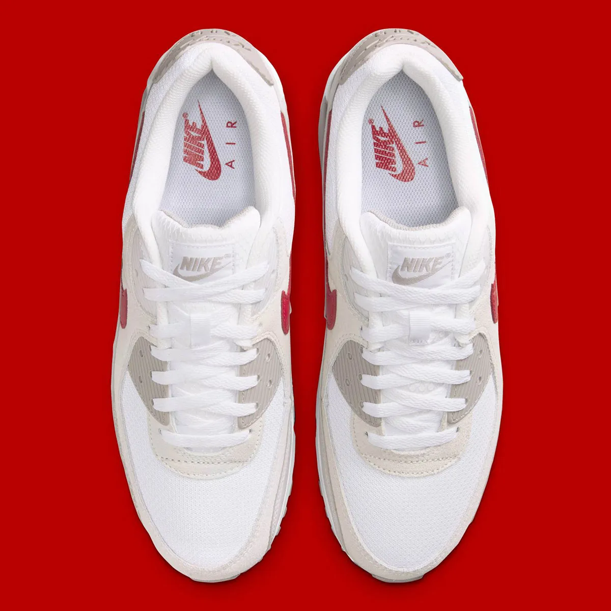 La Nike Air Max 90 « University Red » associe un style intemporel à une touche de couleur franche