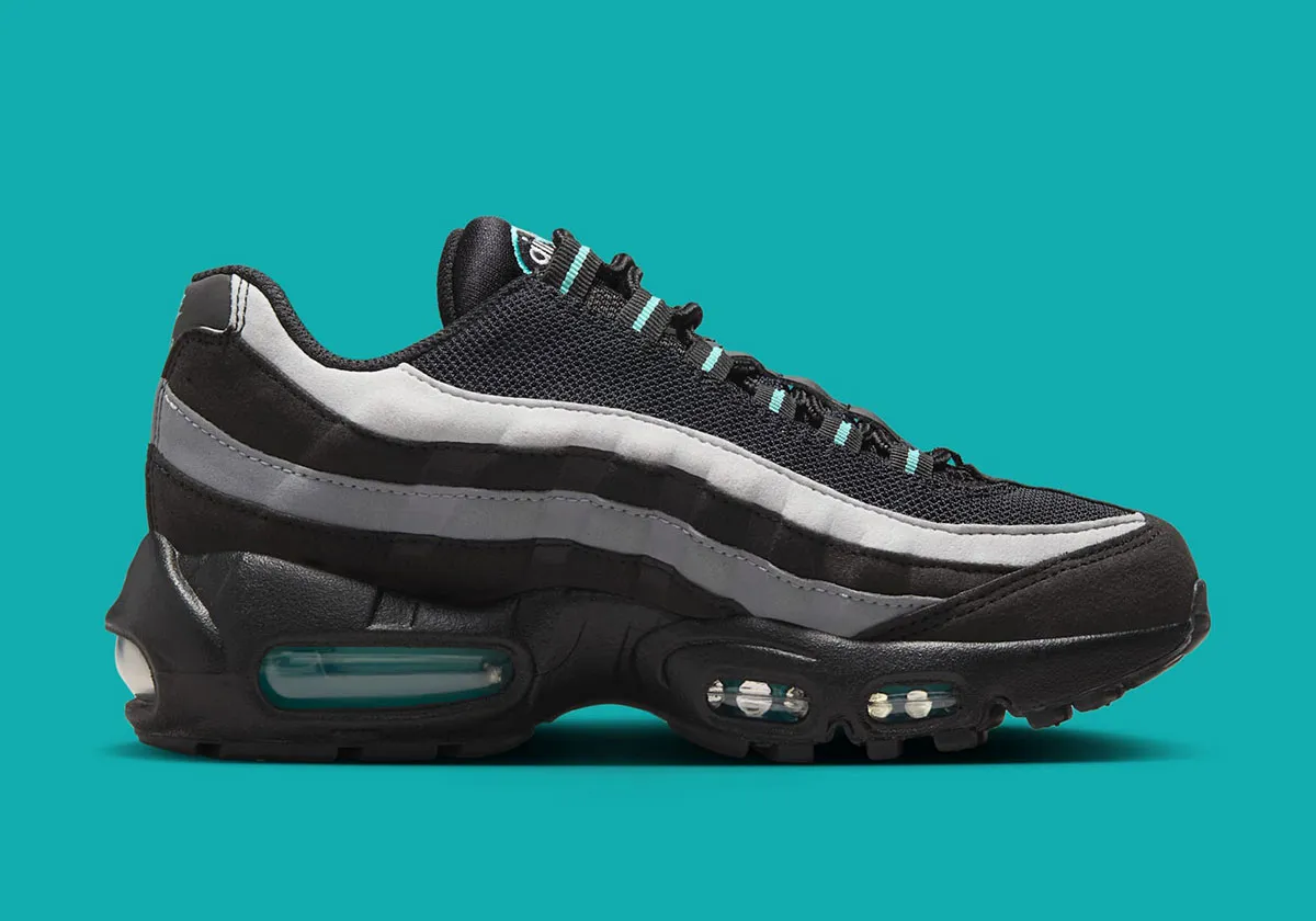 La Nike Air Max 95 GS « Cool Grey » fait le pont entre les décennies grâce à son design intemporel