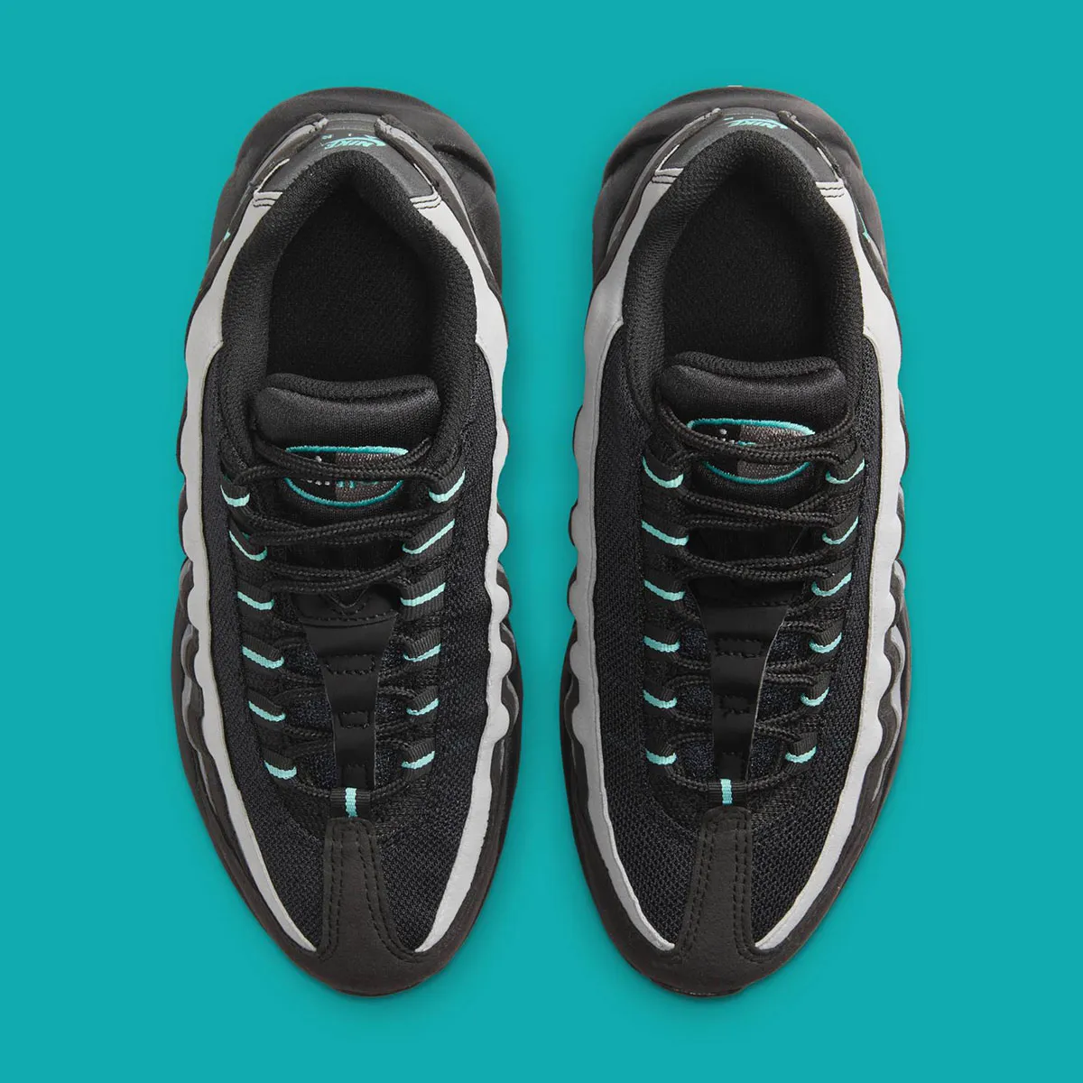 La Nike Air Max 95 GS « Cool Grey » fait le pont entre les décennies grâce à son design intemporel