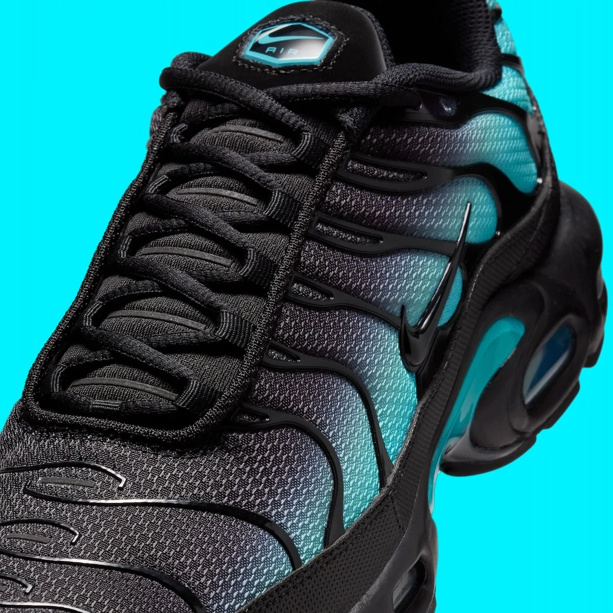 La Nike Air Max Plus « Bright Blue » fait revivre un classique emblématique avec une touche de modernité