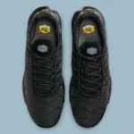 La Nike Air Max Plus arrive dans un coloris « Dark Smoke Grey »