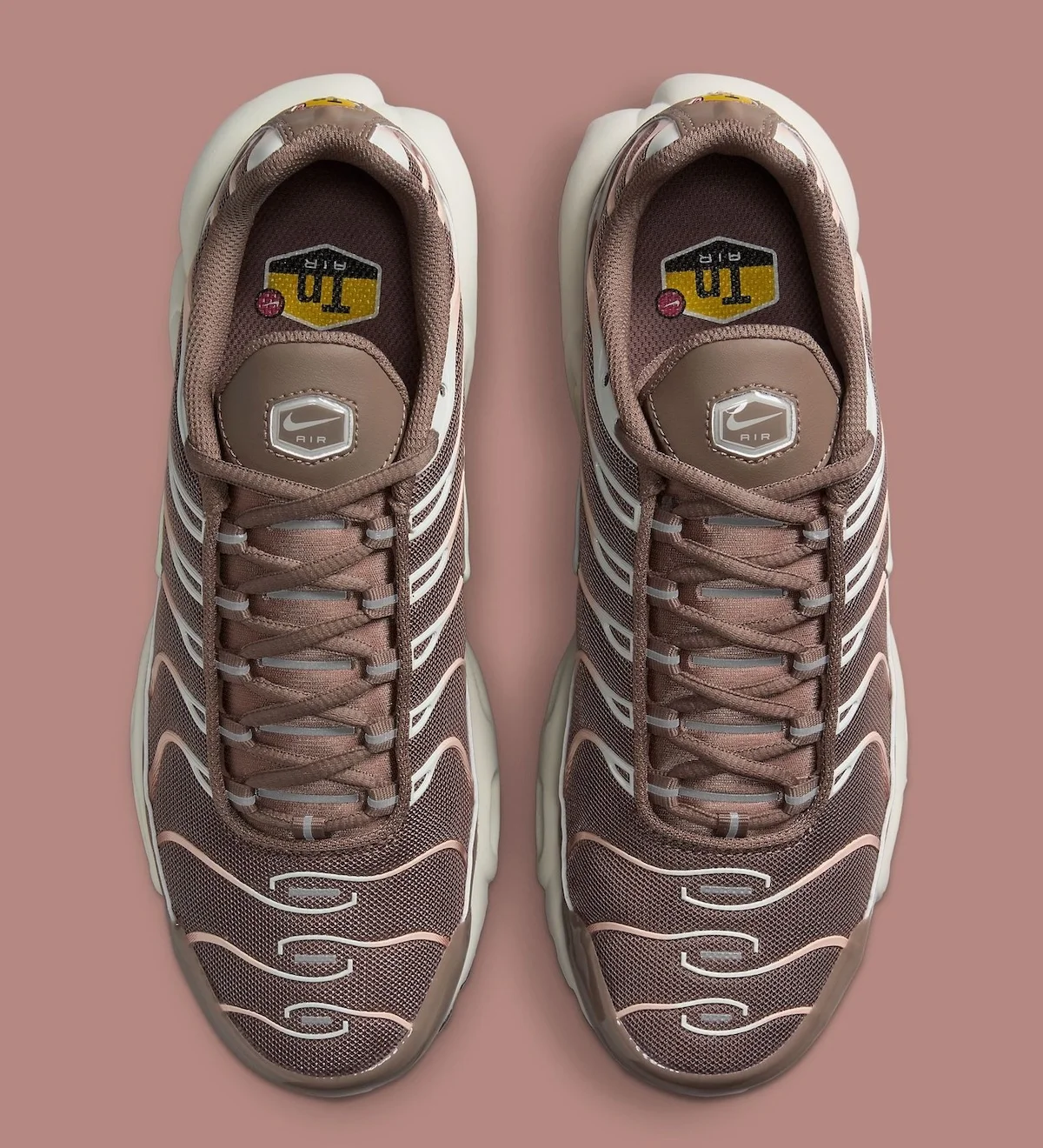 La Nike Air Max Plus « Mink Brown » apporte l'élégance de l'automne à l'été 2025