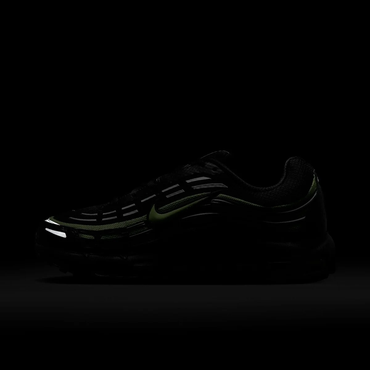 La Nike Air Max TL 2.5 « Black/Citron » fait un retour remarqué