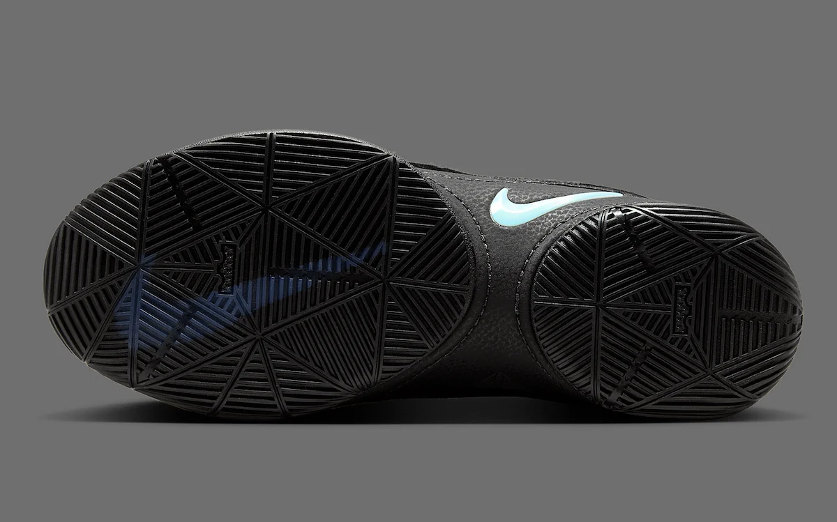 La Nike LeBron 22 Black Label de LeBron James se distingue par sa rareté
