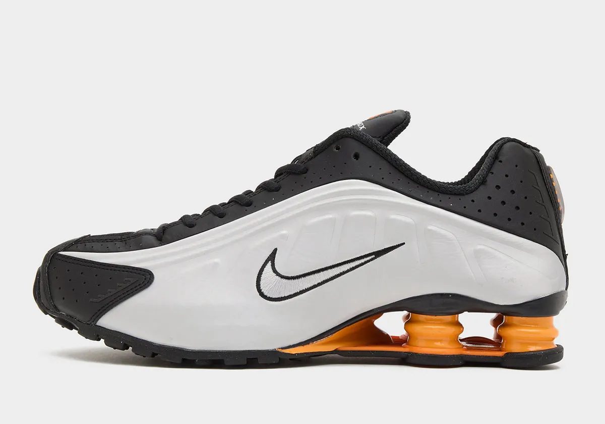 La Nike Shox R4 « Bright Mandarin » fait revivre l'énergie rétro avec une touche de modernité