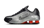 La Nike Shox R4 « Metallic Silver/Red » fait revivre un classique avec une touche de modernité