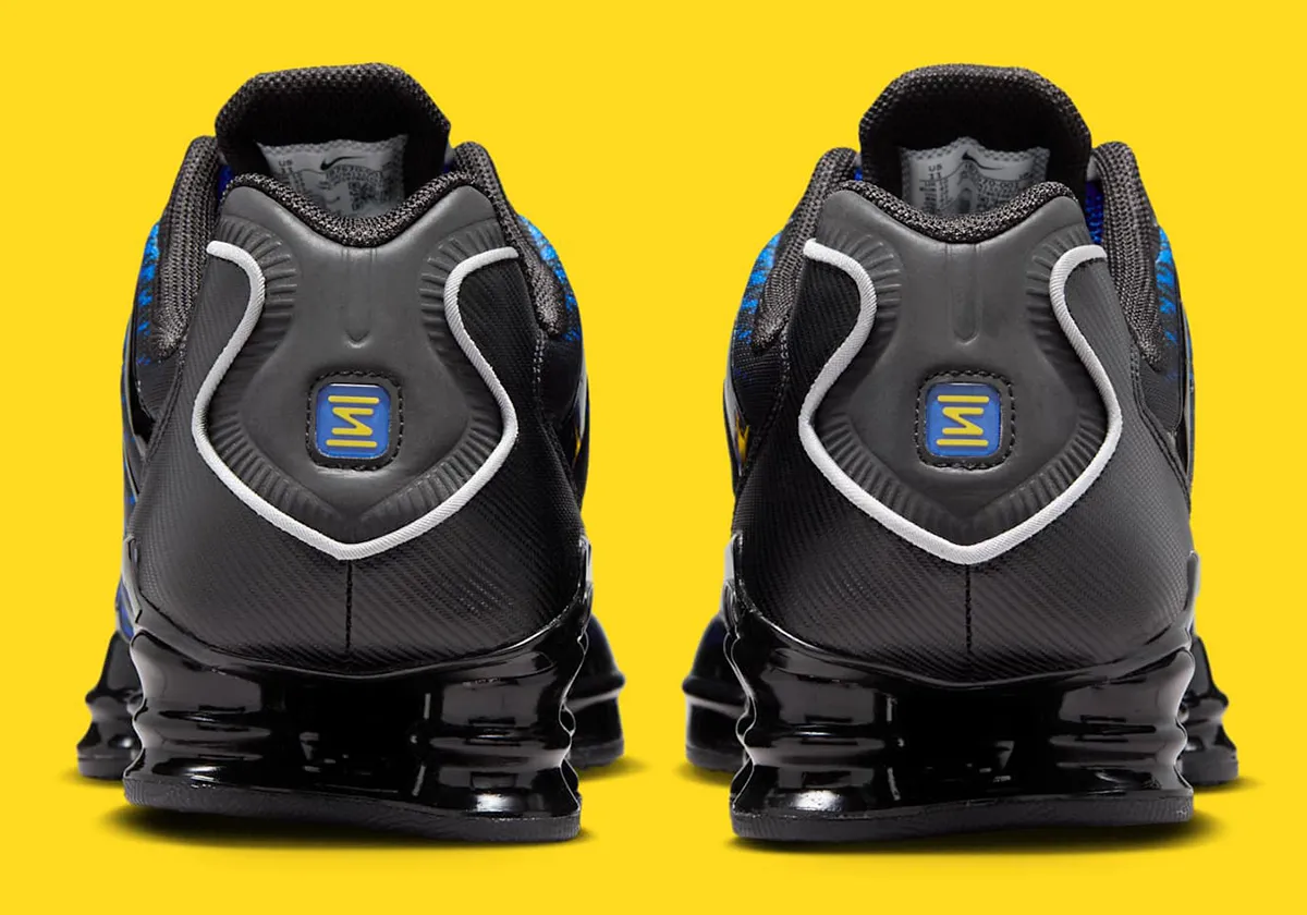 La Nike Shox TL « Black/Lyon Blue » allie design rétro et performance moderne