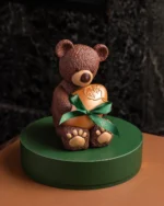 Paques 2025 Cafe de la Paix 0 Café de la Paix célèbre Pâques 2025 avec « L'Ourson de Pâques », un délice chocolaté