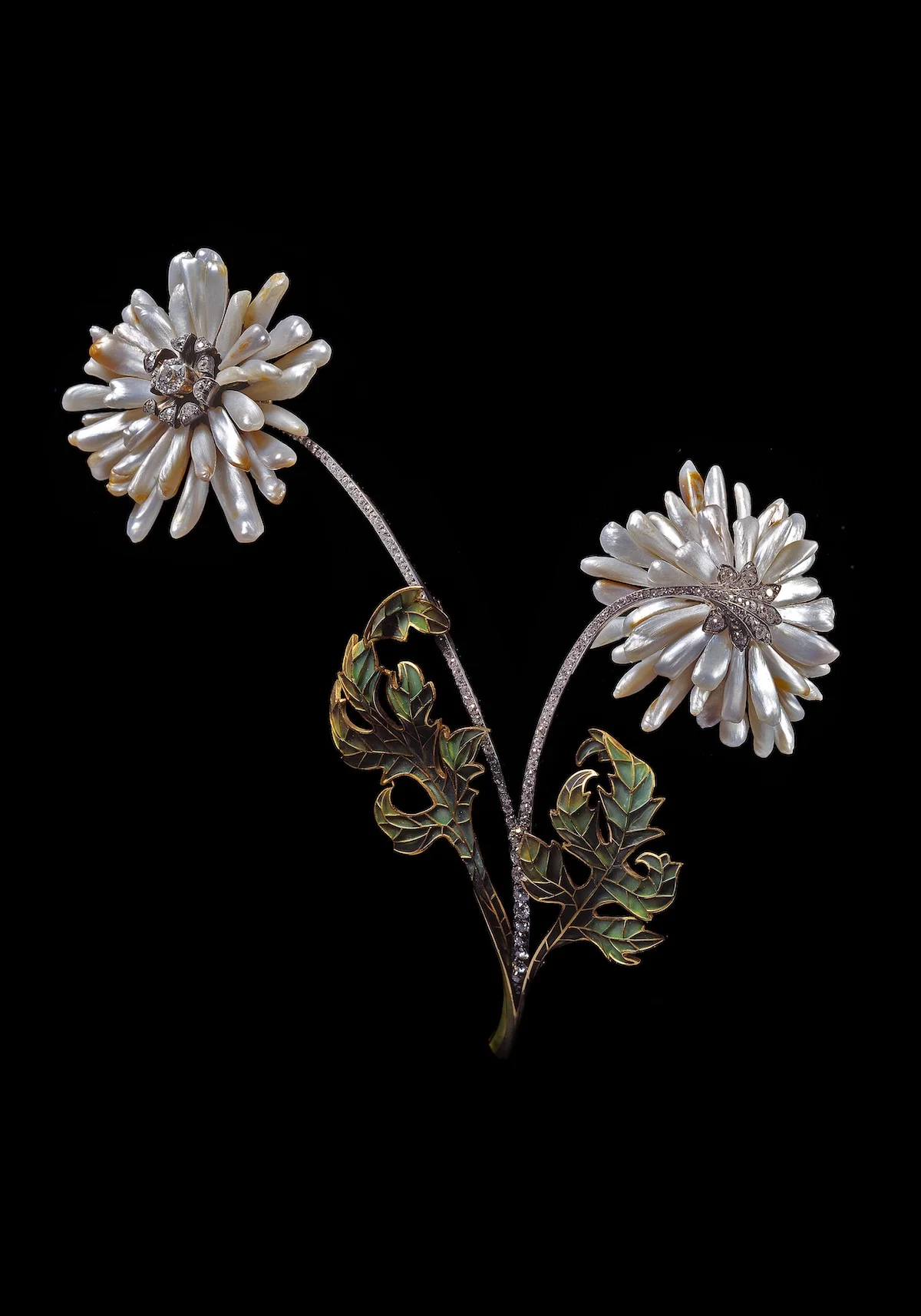 L'exposition « Paris, Capitale de la perle » raconte l'histoire oubliée de la joaillerie dans les locaux de L'École des Arts Joailliers