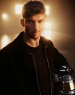 Pierre Gasly x GIVENCHY Gentleman 0 Le pilote de Formule 1 Pierre Gasly devient le nouvel ambassadeur de GIVENCHY Gentleman