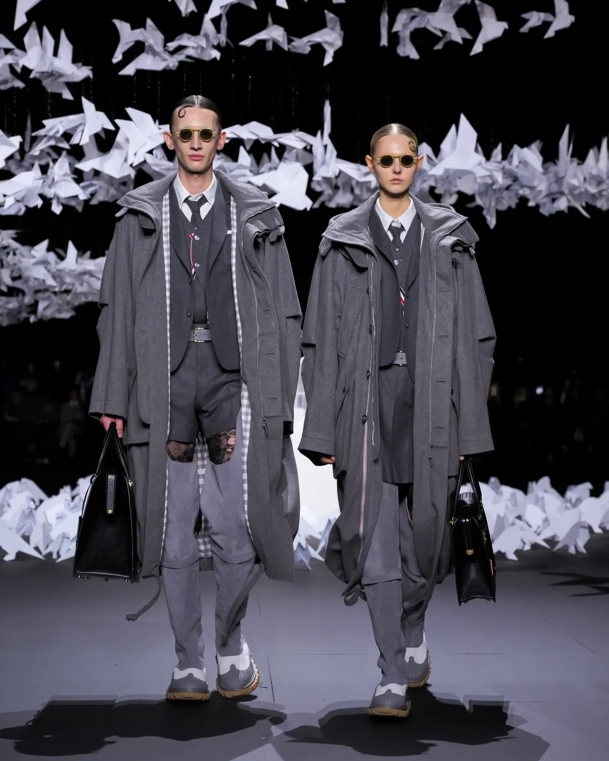 Les oiseaux fantaisistes de Thom Browne pour l’automne 2025