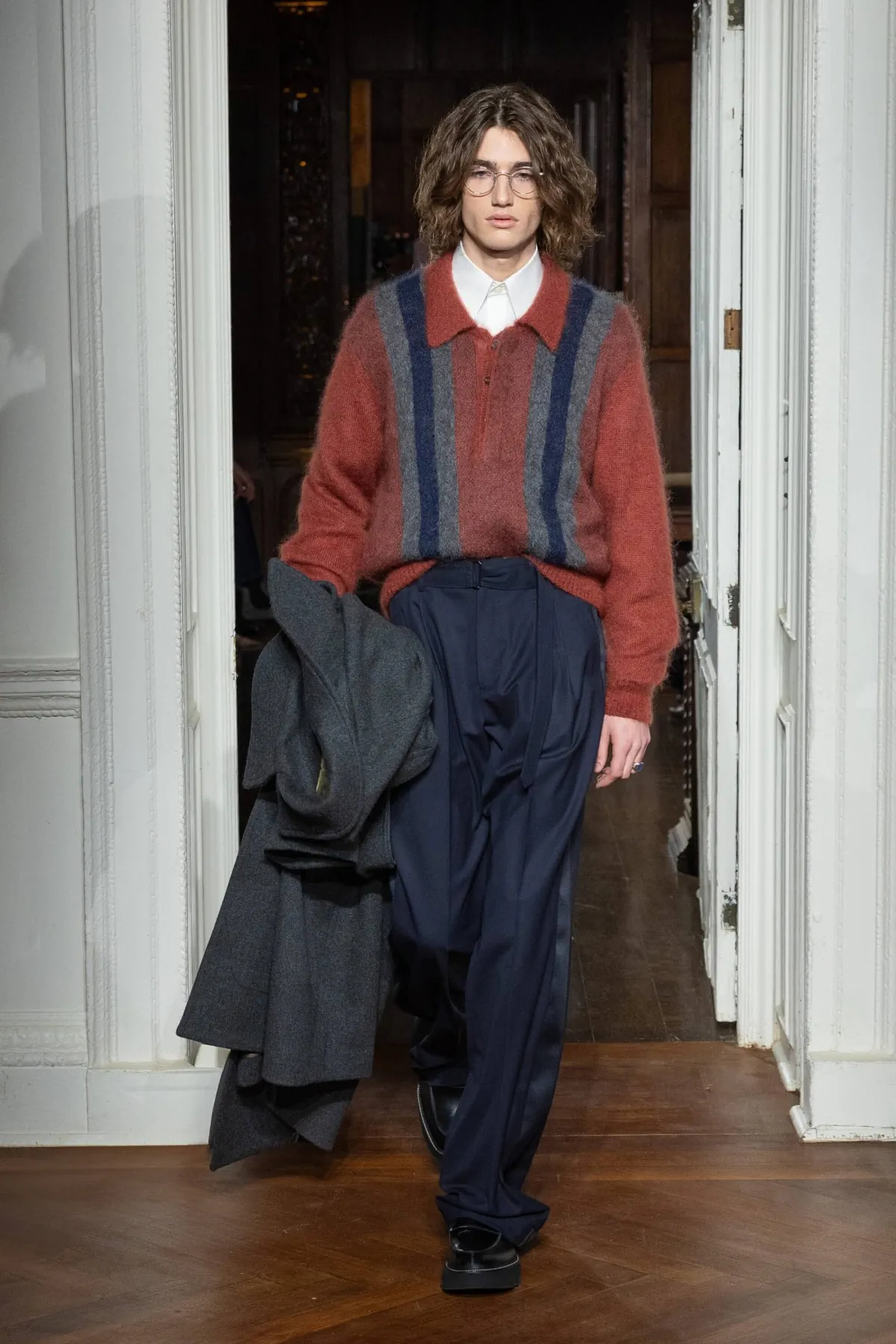 La collection Automne 2025 de Todd Snyder célèbre la confection sur mesure et la rébellion intemporelle