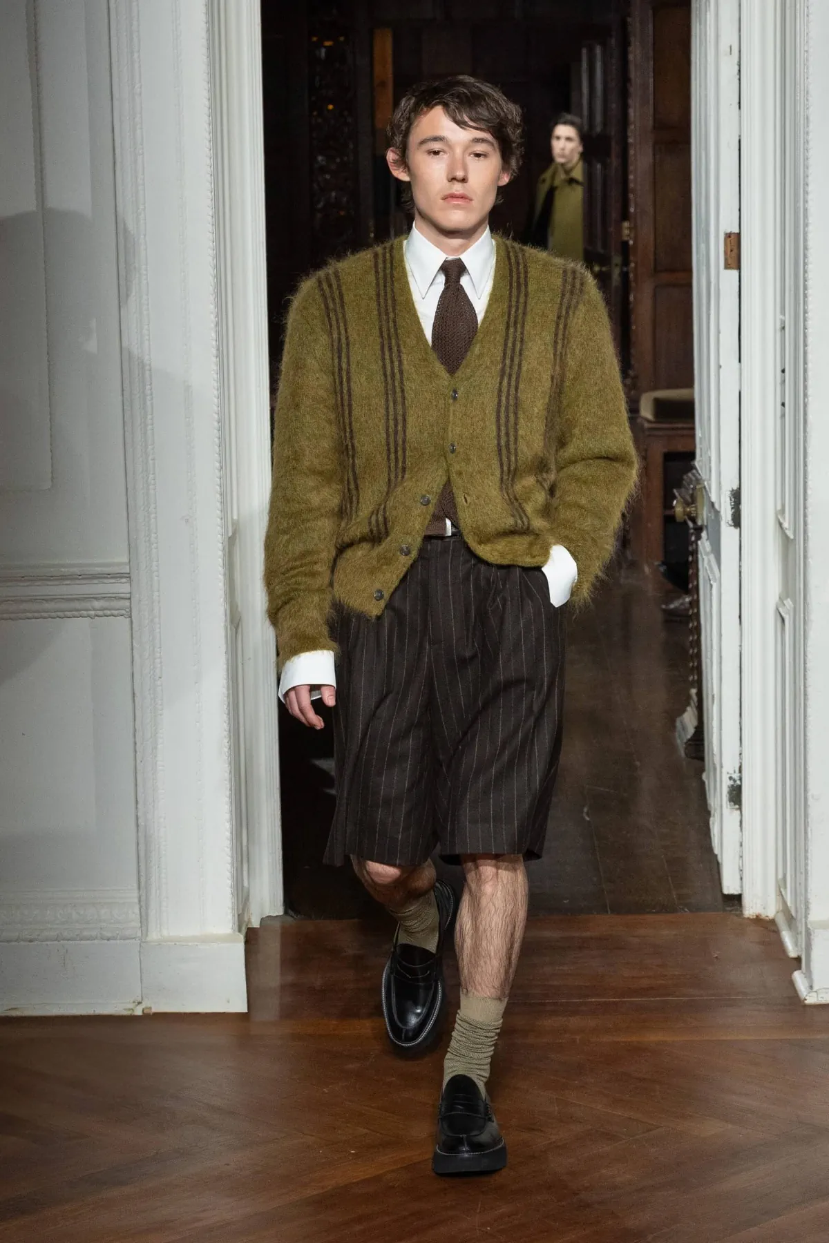 La collection Automne 2025 de Todd Snyder célèbre la confection sur mesure et la rébellion intemporelle