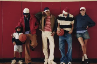 Tommy Hilfiger et '47 dévoilent de nouvelles casquettes de basket à l'effigie des équipes de la NBA