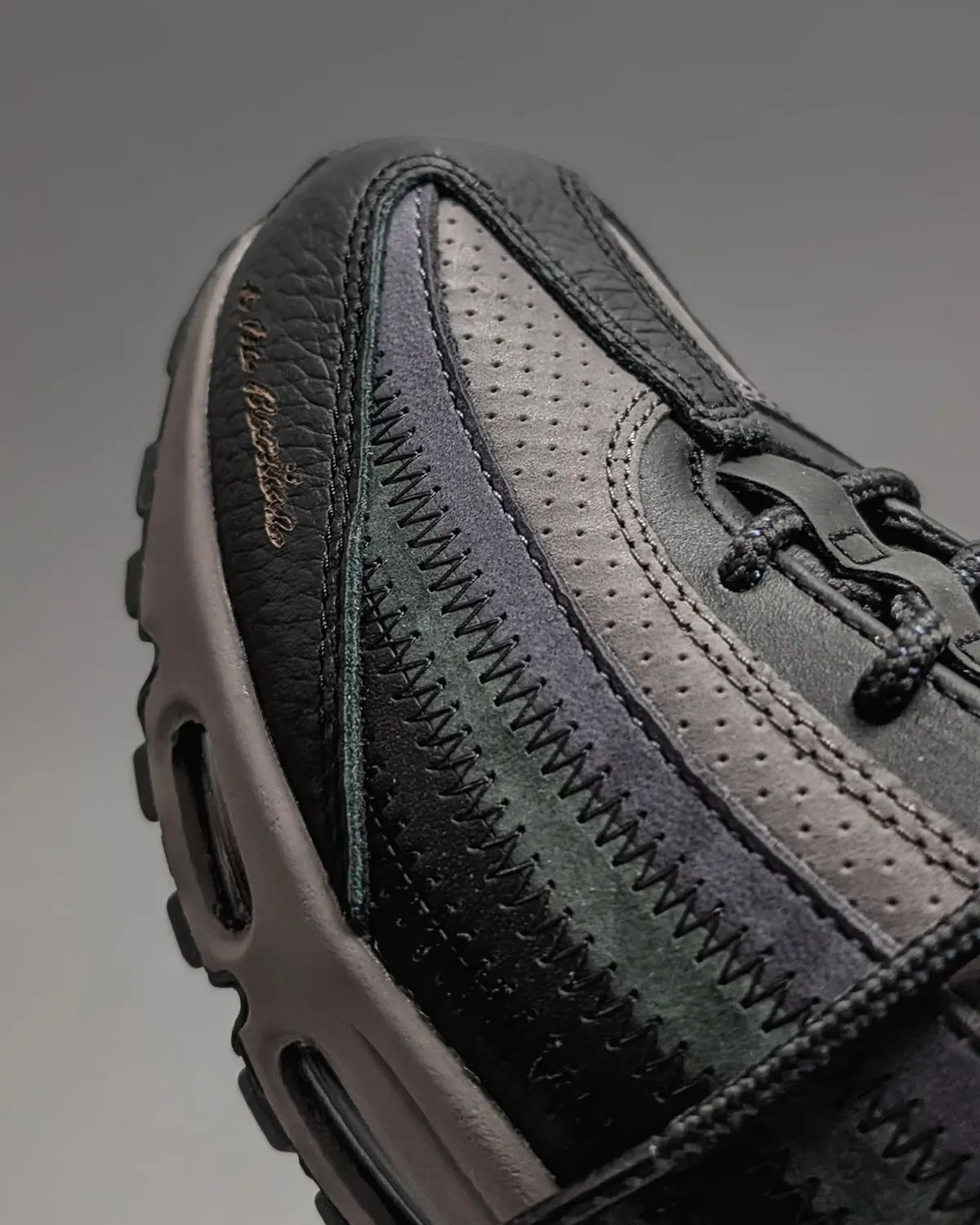 A Ma Maniere dévoile la nouvelle Nike Air Max 95 « Diffused Taupe/Phantom » pour l'été 2025