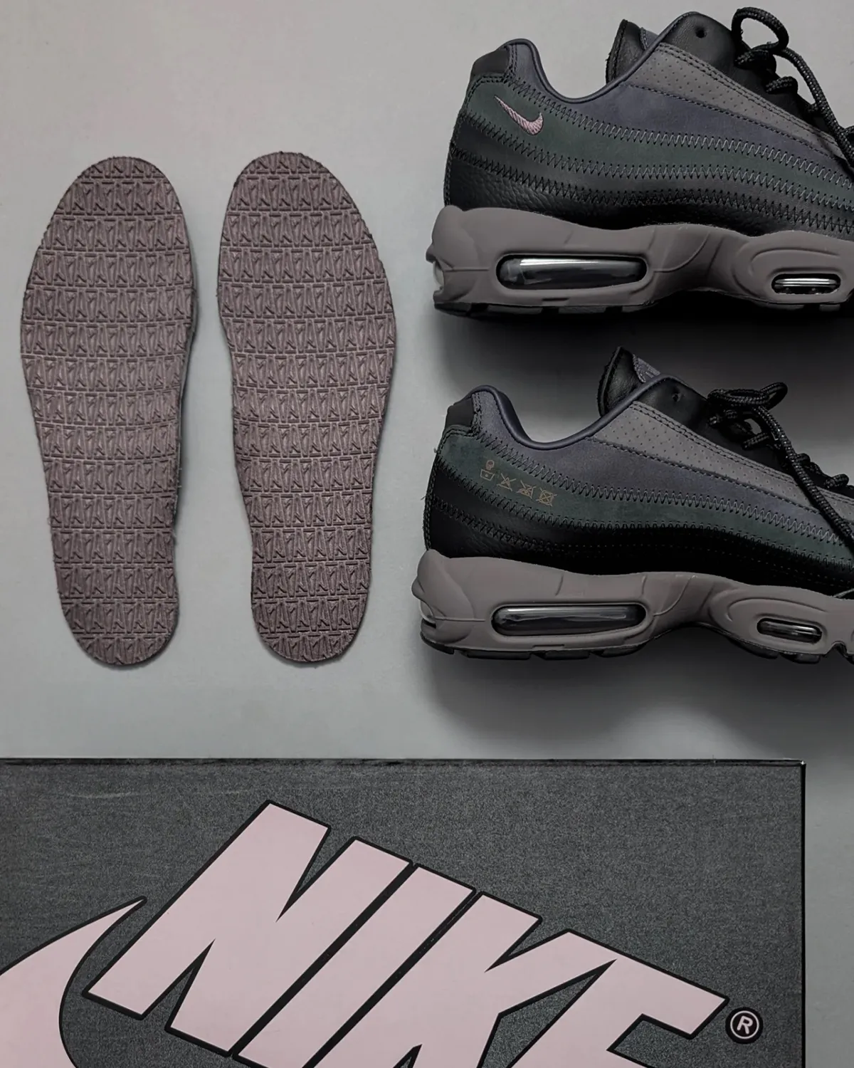 A Ma Maniere dévoile la nouvelle Nike Air Max 95 « Diffused Taupe/Phantom » pour l'été 2025