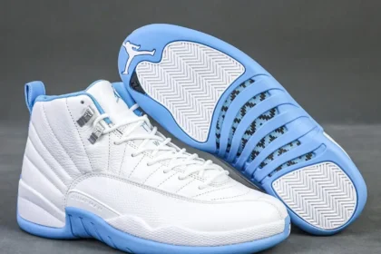 La Air Jordan 12 « Melo » 2025 célèbre le retour d'une légende du basket-ball