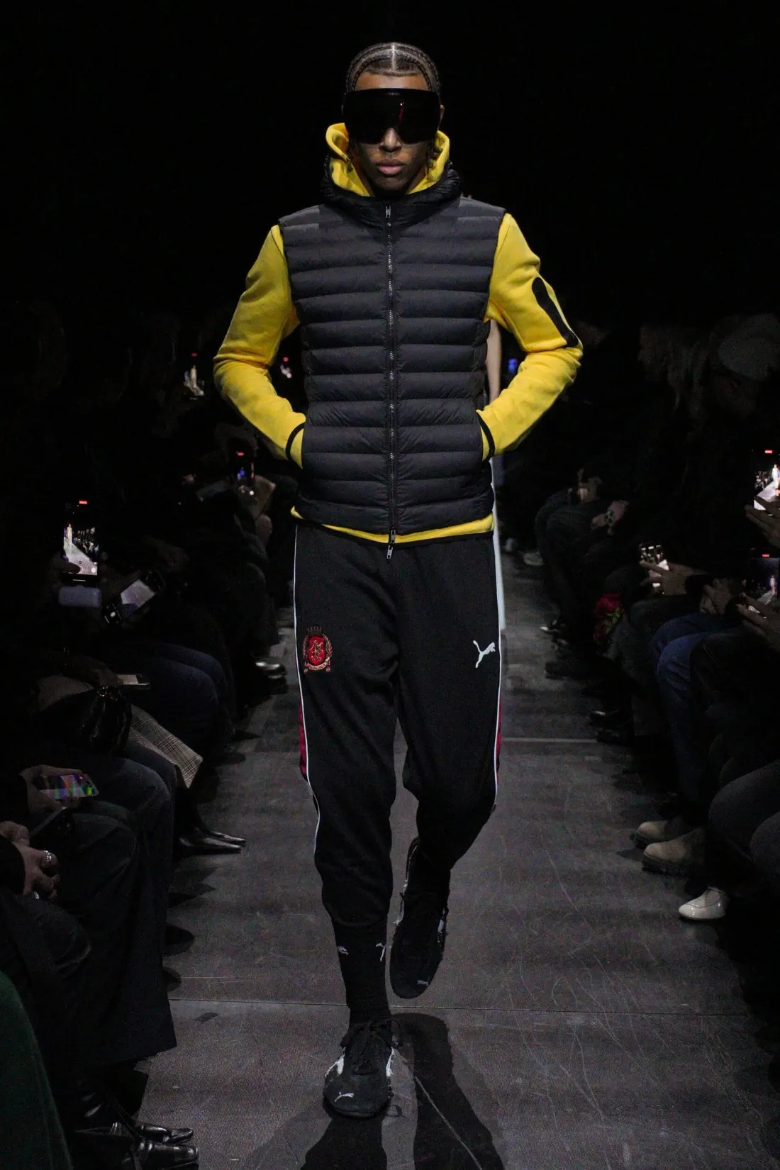 Balenciaga Automne 2025 introduit un nouveau standard plus accessible