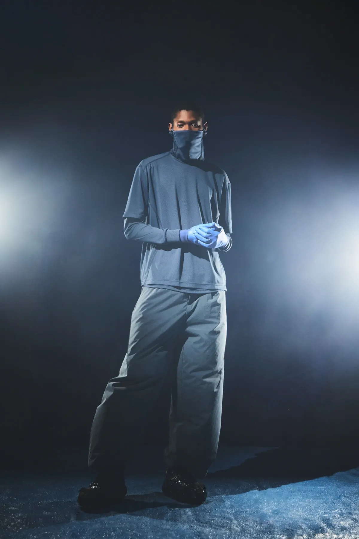 La collection automne 2025 de HIDESIGN prépare l'humanité à un avenir climatique incertain