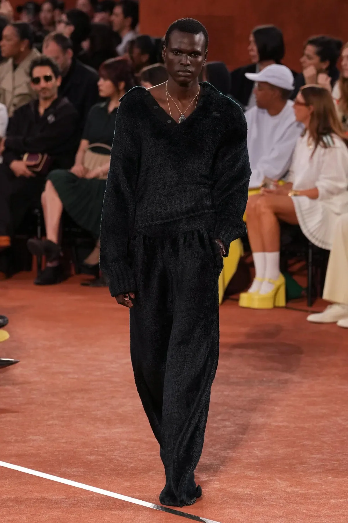 La collection Automne 2025 de LACOSTE s'inspire du côté le plus glamour de René Lacoste