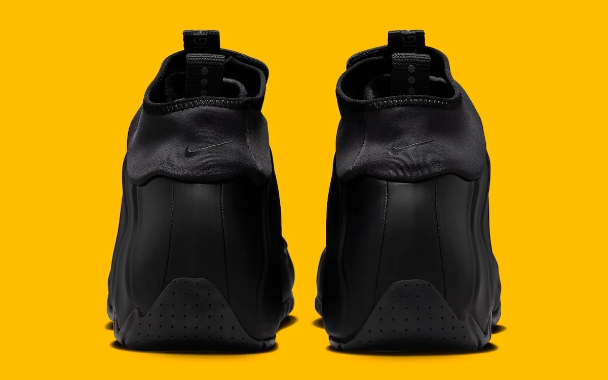 La Nike Air Flightposite One « Triple Black » revient avec un look élégant entièrement noir