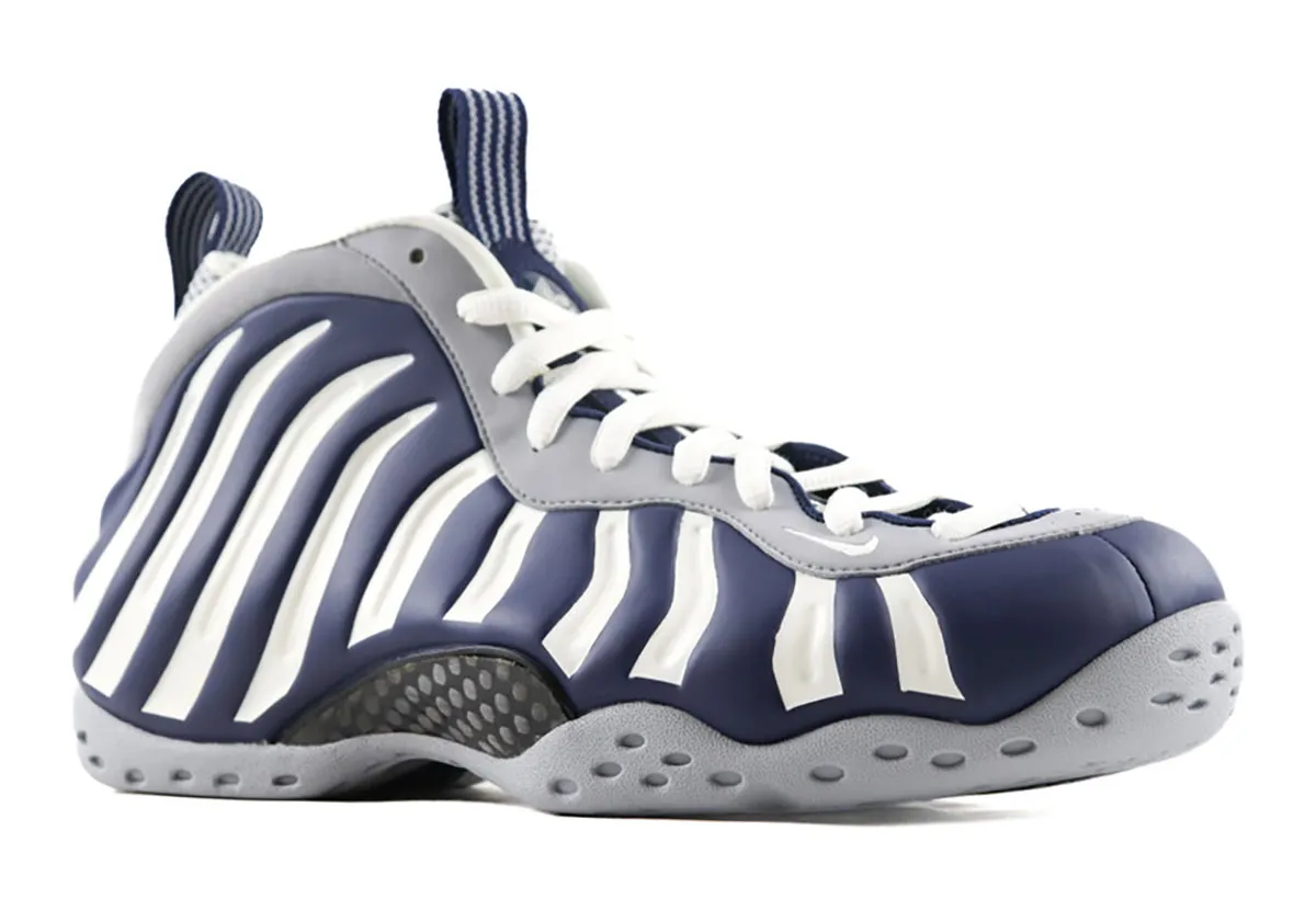 Un échantillon rare de Nike Air Foamposite « New York Yankees » fait surface pour les collectionneurs