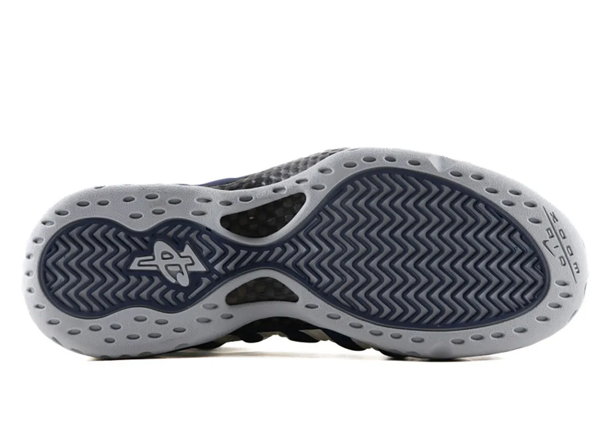 Un échantillon rare de Nike Air Foamposite « New York Yankees » fait surface pour les collectionneurs