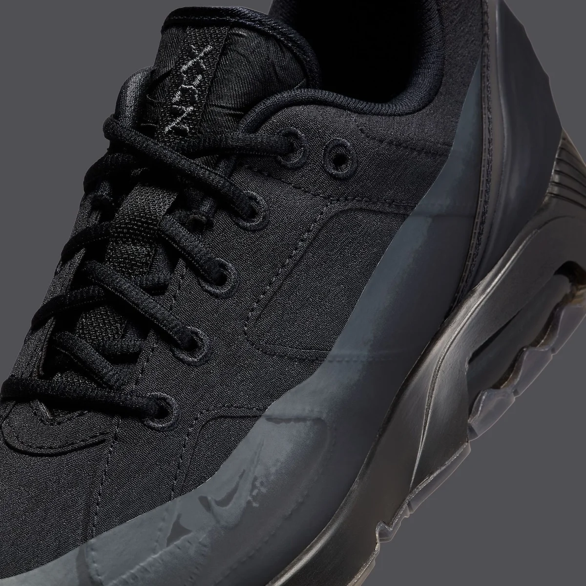 Nike Air Max 180 x PAN Records présente une nouvelle basket au design très sombre