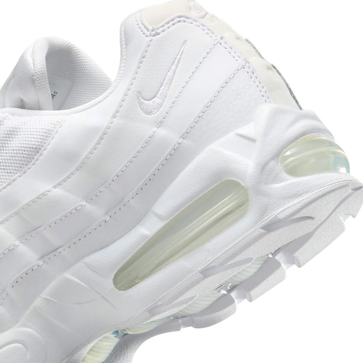 La Nike Air Max 95 « All White » devrait sortir cet été