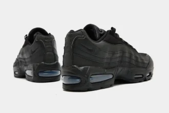 Nike dévoile la Big Bubble d'Air Max 95 dans un coloris noir minimaliste et discret