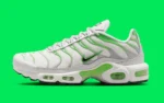 La Nike Air Max Plus « Green Strike » arrive avec un nouveau design dégradé pour l'été