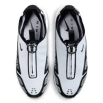 La Nike Air Max Sunder « Panda » offre à la silhouette classique un relooking monochrome