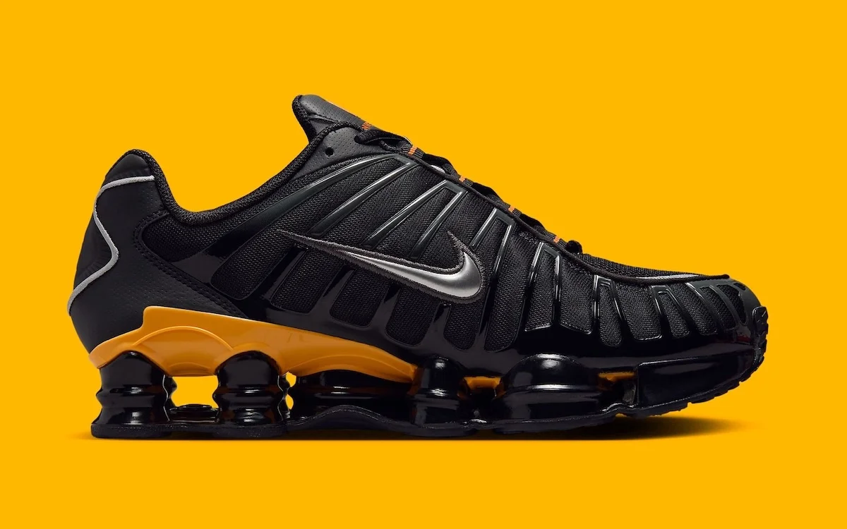 La Nike Shox TL « Black/Varsity Maize » fait son retour cet été avec un look nostalgique accrocheur