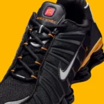 La Nike Shox TL « Black/Varsity Maize » fait son retour cet été avec un look nostalgique accrocheur