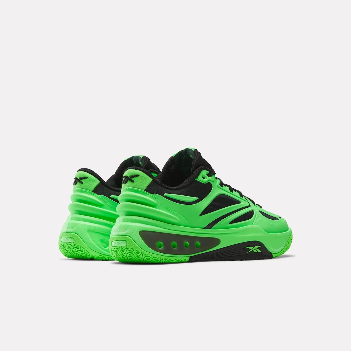 La basket Reebok Engine A « Solar Lime » arrive le 28 mars