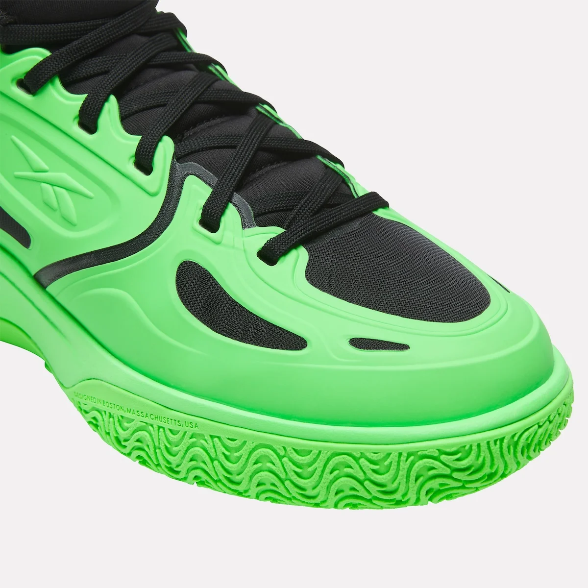 La basket Reebok Engine A « Solar Lime » arrive le 28 mars