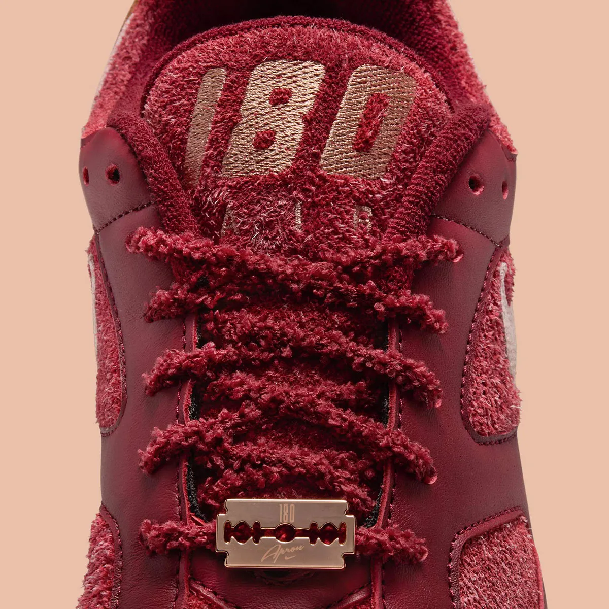 La Nike Air Max 180 d'Apron Records sera disponible en deux coloris