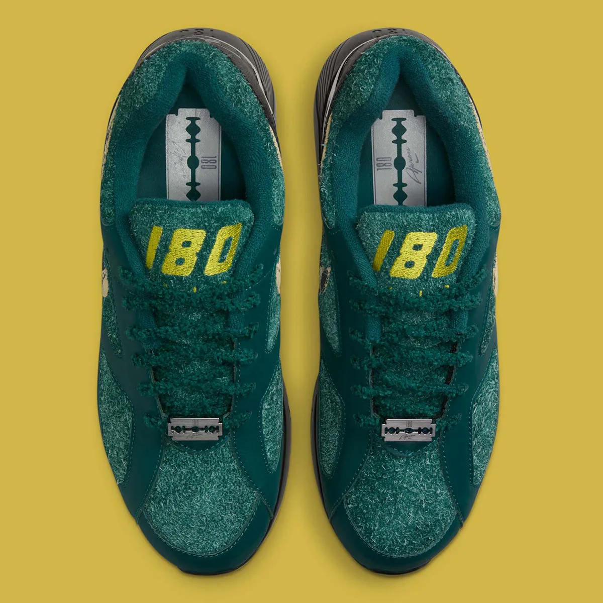 La Nike Air Max 180 d'Apron Records sera disponible en deux coloris