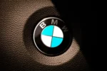 BMW intégrera un système smart-connect de Huawei dans ses voitures en Chine dès 2026