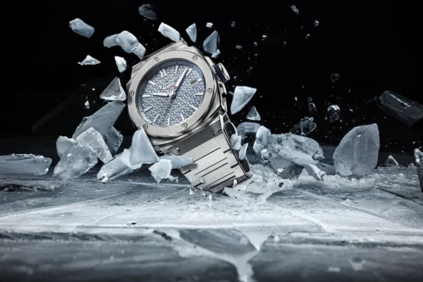 La nouvelle Alpina Alpiner Extreme Automatic séduit avec son cadran bleu glacier