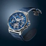Placée sous le signe du bleu, l'Angelus Flying Tourbillon Titanium Blue fascine par son audace