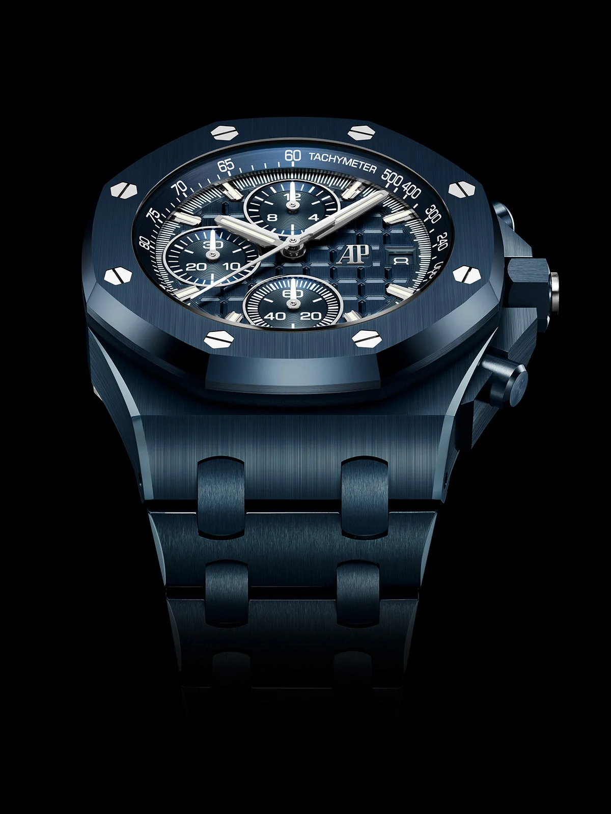 Audemars Piguet Bleu Nuit Nuage 50 1 Pour les 150 ans d’Audemars Piguet : la céramique « Bleu Nuit, Nuage 50 » fait sensation et explose les codes des montres de luxe