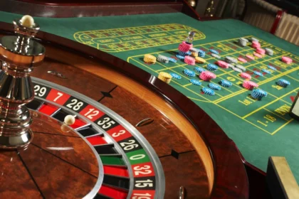 Casinos en ligne vs. casinos traditionnels : où les Français préfèrent-ils jouer ?