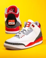 Découvrez les nouvelles images de la très rare basket Air Jordan 3 PE Super Bowl 2022 d'Eminem