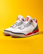 Découvrez les nouvelles images de la très rare basket Air Jordan 3 PE Super Bowl 2022 d'Eminem