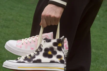 Nigo a transformé la Converse Chuck 70 👟… Et vous allez adorer !